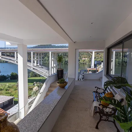 아파트호텔 Estrelas Do Douro 곤도마르